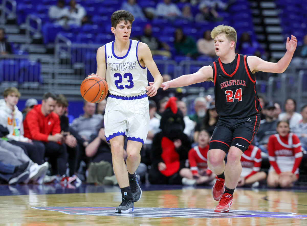 Lipan junior forward Alberto Andreatta dribbles against Shelbyville in the Class 2A title Saturday.